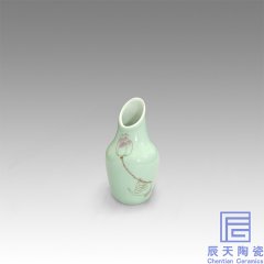 <b>青釉小成人抖音软件擺件價格  景德鎮陶瓷成人抖音软件廠家</b>